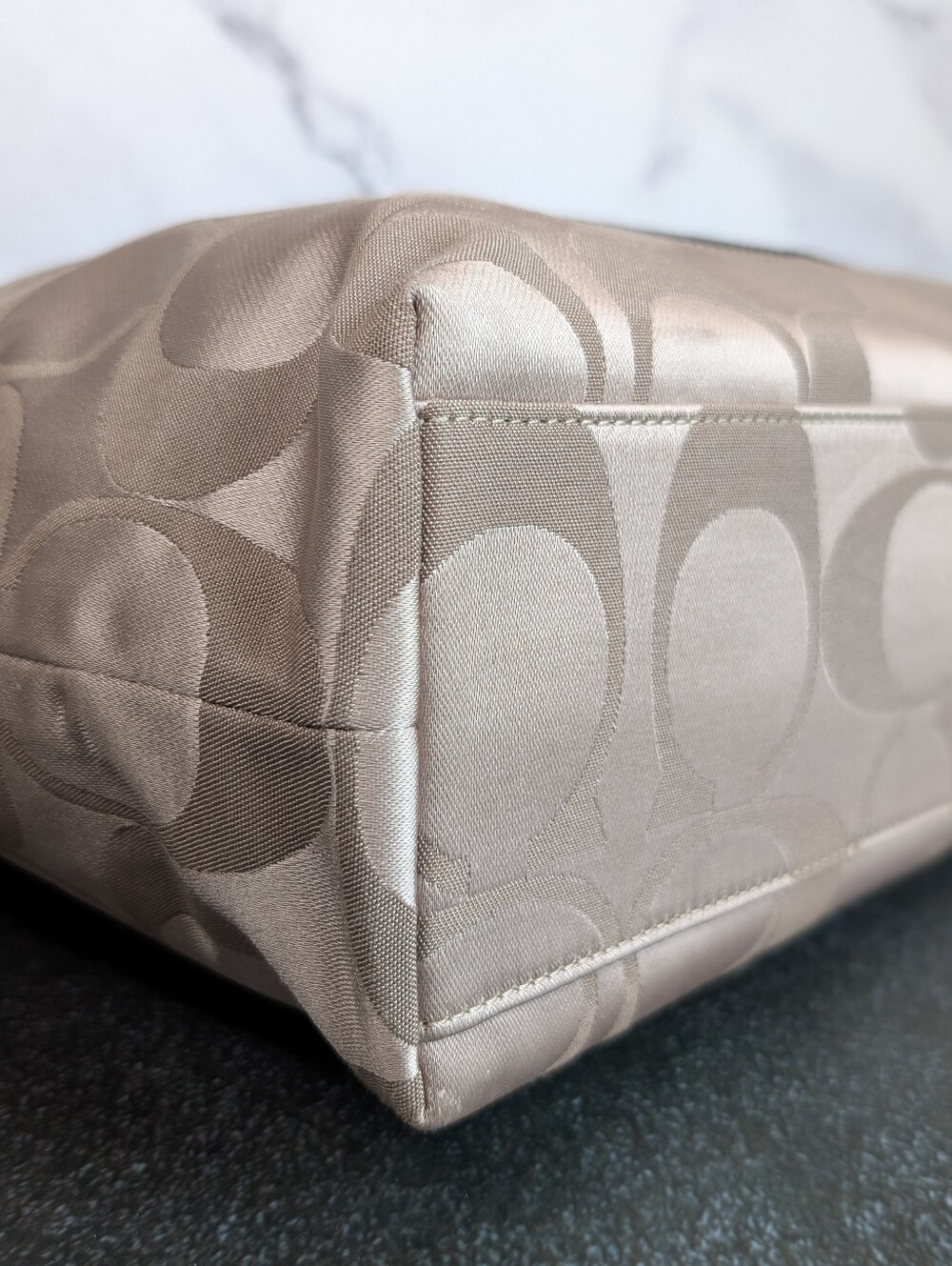 Coach Laura Signature Tote F18335 -Berry - Picture 7 of 14